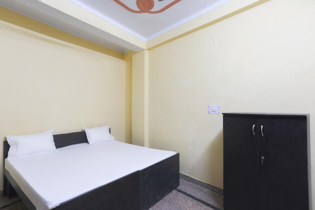 Spot On 61003 Kailash Dham Noida Eksteriør billede