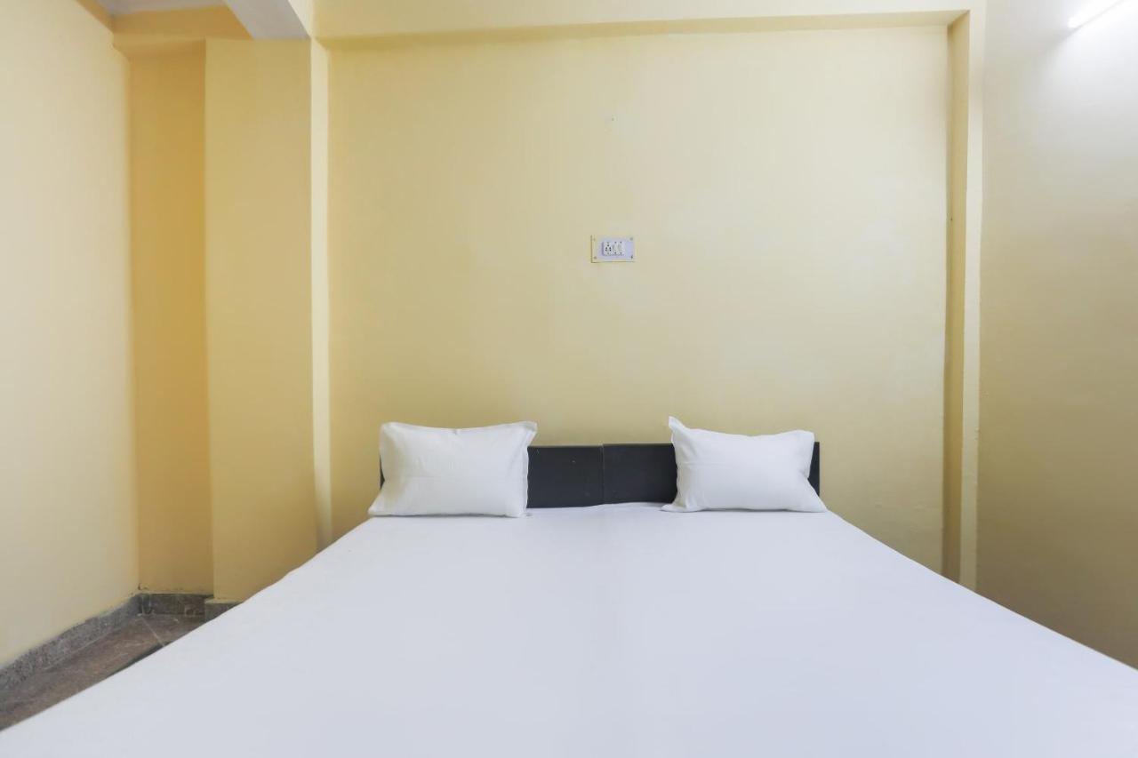 Spot On 61003 Kailash Dham Noida Eksteriør billede