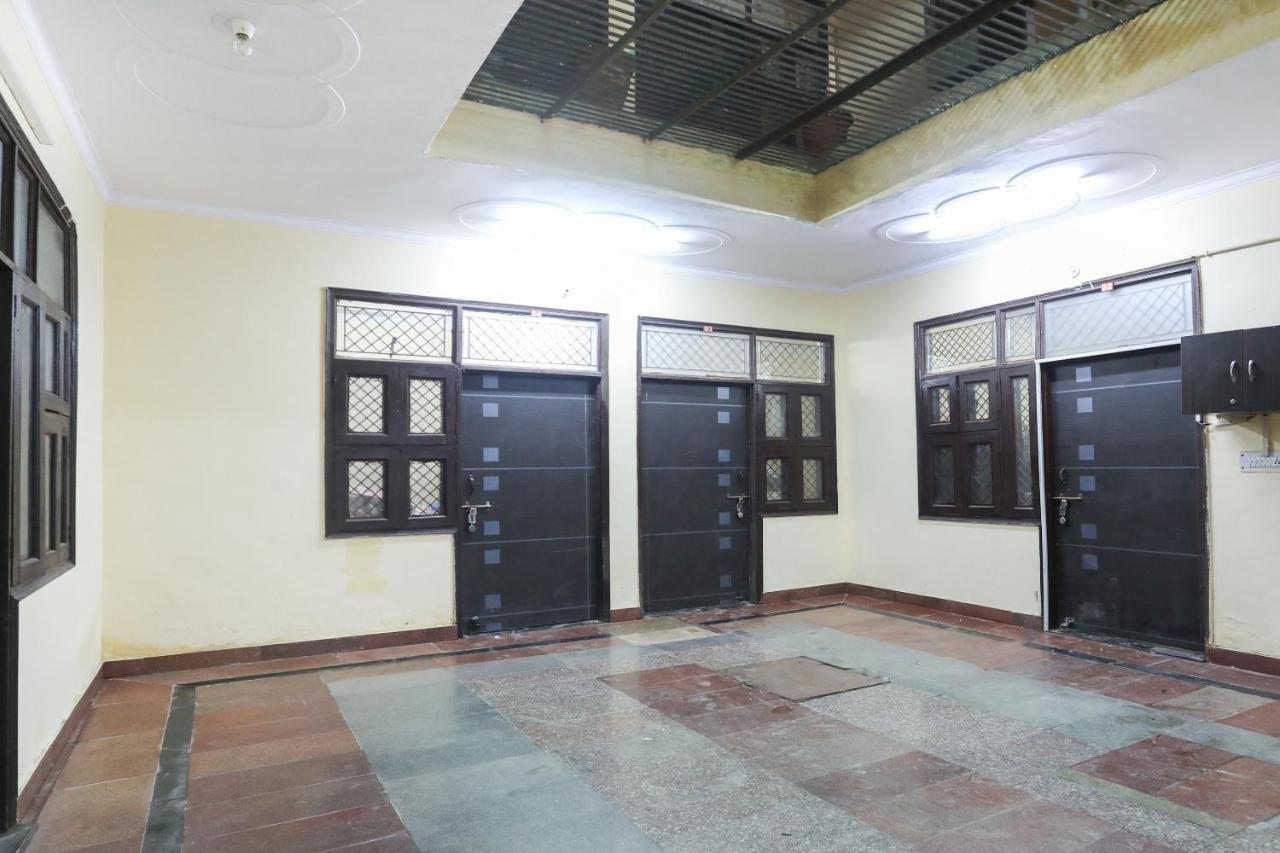 Spot On 61003 Kailash Dham Noida Eksteriør billede