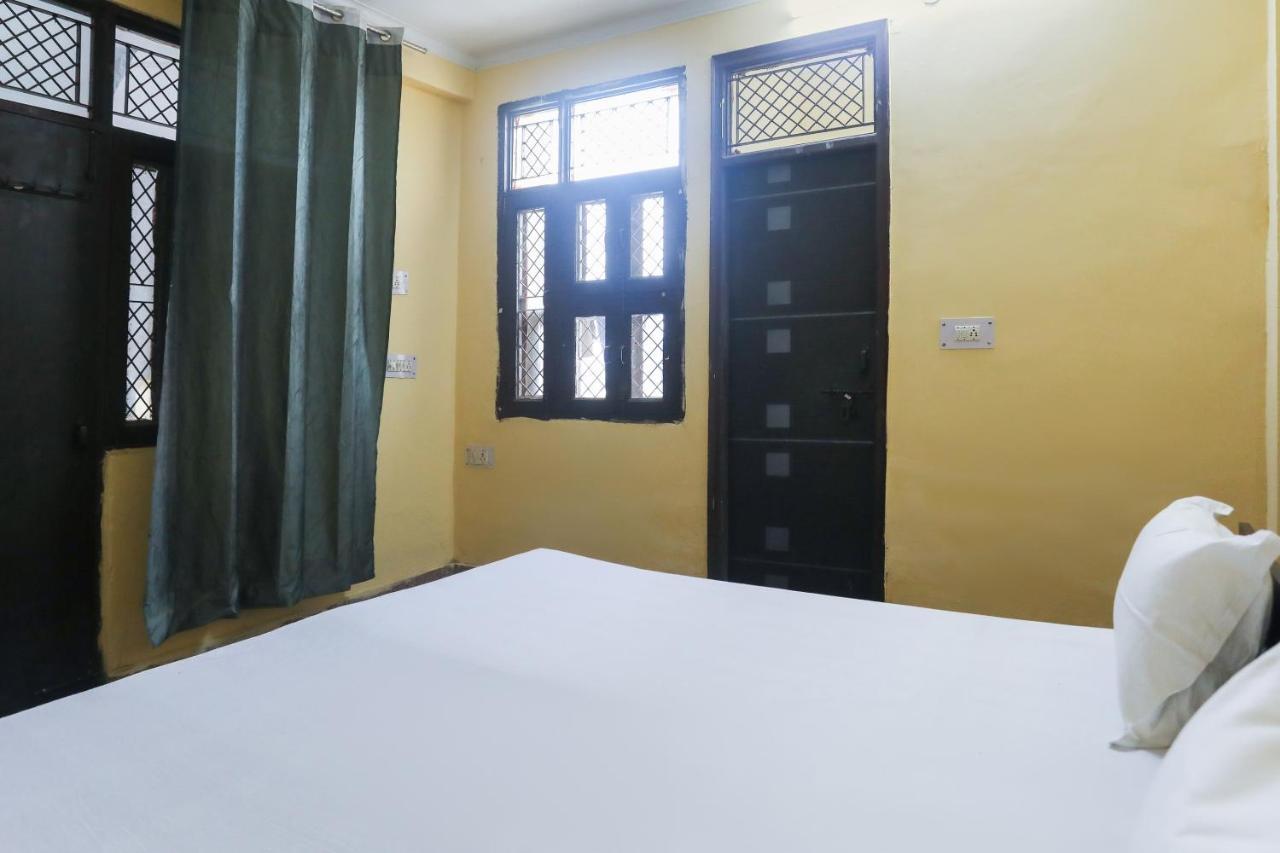 Spot On 61003 Kailash Dham Noida Eksteriør billede